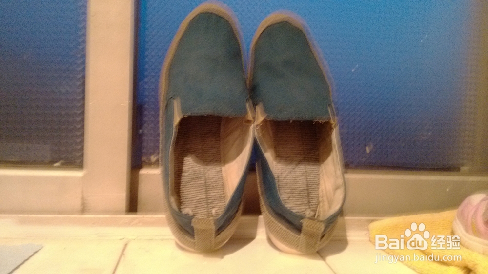 简单几招教你洗刷刷脏鞋,省时省力!