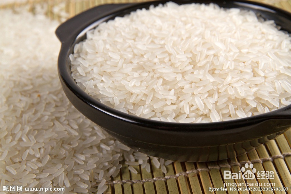 家庭装皮蛋瘦肉粥