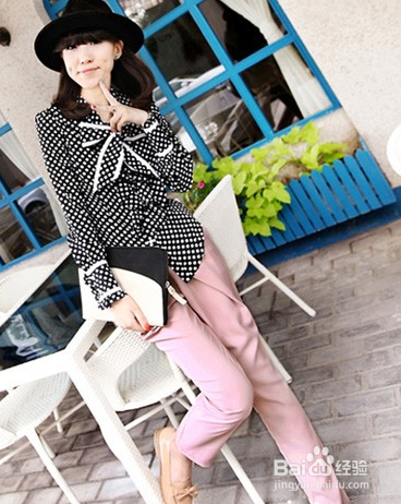 少女外套巧搭英伦学院风