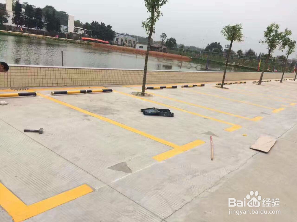 停车位划线怎么划？