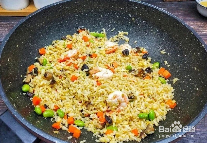 如何做蛋炒饭,米饭松散不粘牙