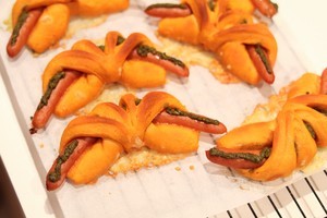 罗勒香肠芝士角的做法