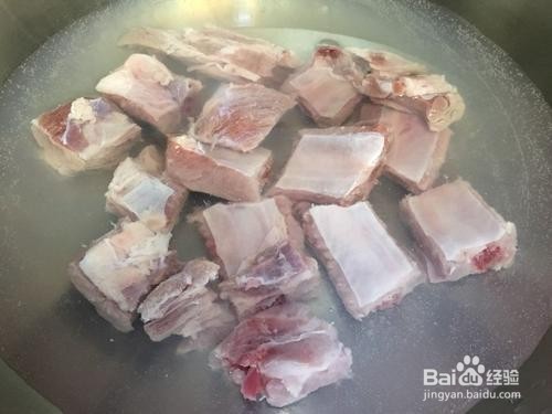 雪莲果靓炖排骨