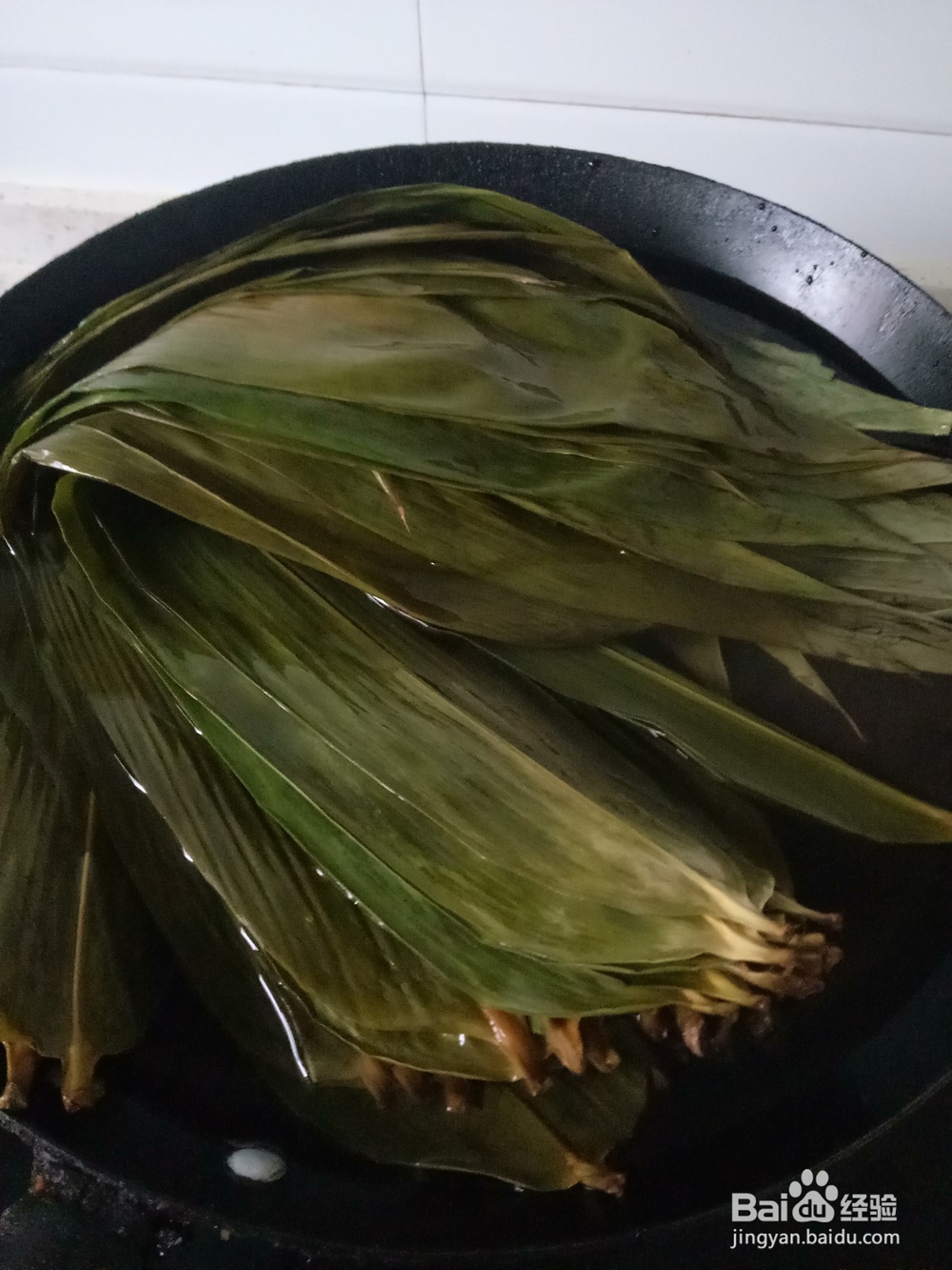 葡萄干红豆粽子