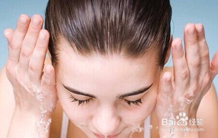 怎么去除黑头。