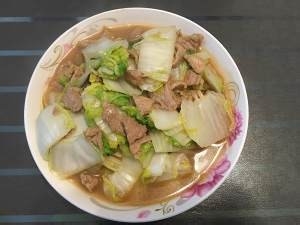 养生食补白菜炒肉