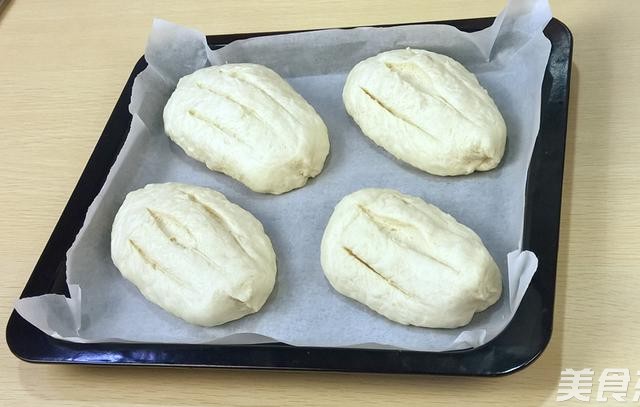 炼乳哈斯面包