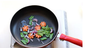 橙汁鸡丸的做法步骤