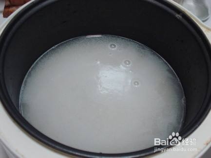 电饭煲怎么省电。