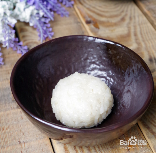 香喷喷的椰浆糯米团