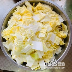 白菜炖粉条加豆腐泡