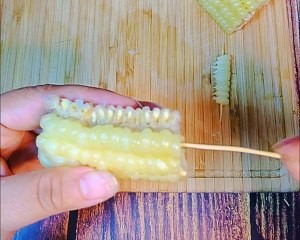 牙签玉米粒的制作方法