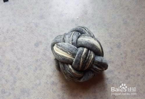 黑芝麻酱吐司是怎么做的？怎么做好吃？