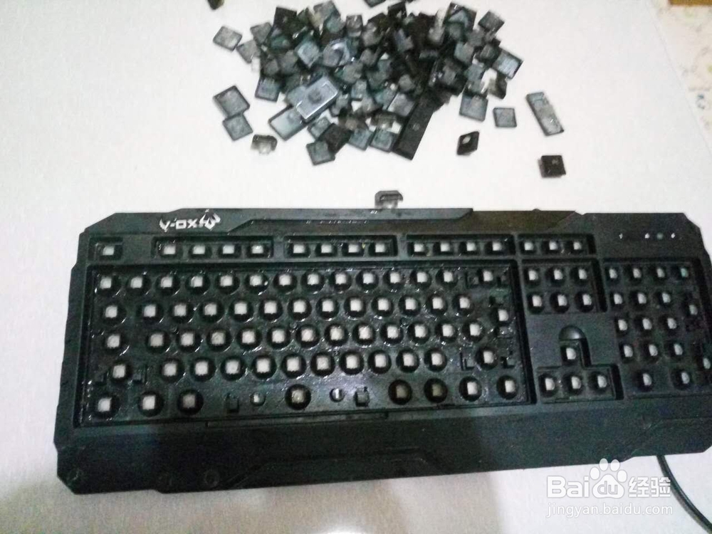 如何清理自己的键盘