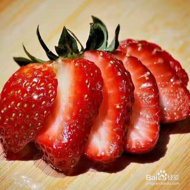 草莓脯烘干机的效果好吗草莓干烘干机使用技巧