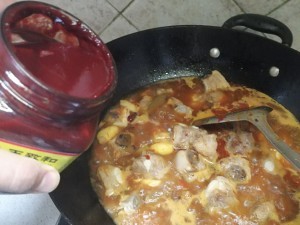 家常红烧排骨的做法