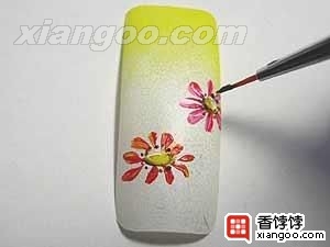 做指甲彩绘的技巧分享