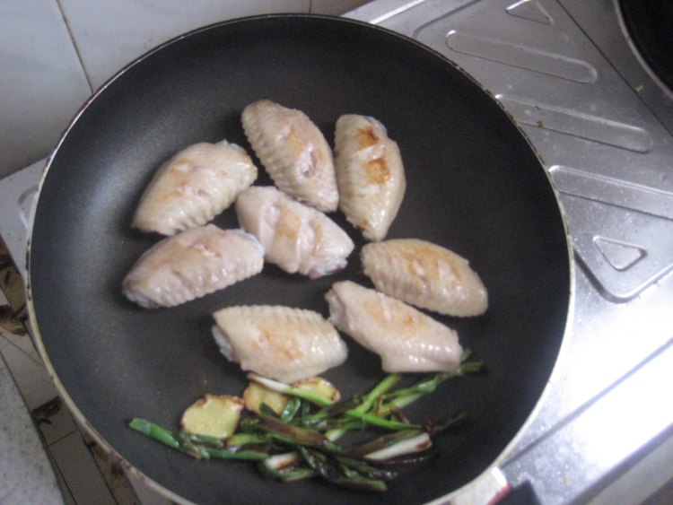 如何做出正宗的可乐鸡翅