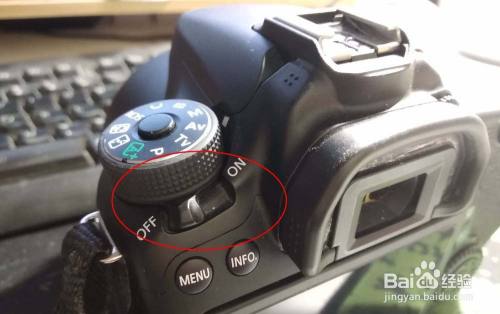 佳能单反相机70D闪光灯怎么关闭