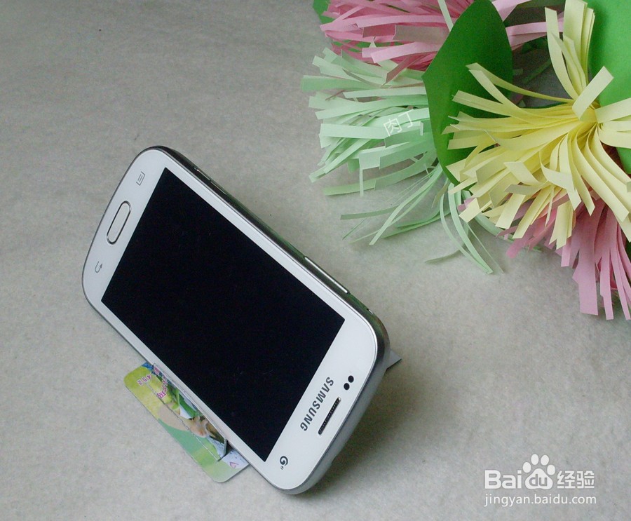 塑料卡片制作手机支架教程