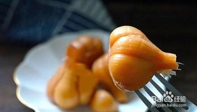 腌制糖醋蒜用陈醋还是用白醋