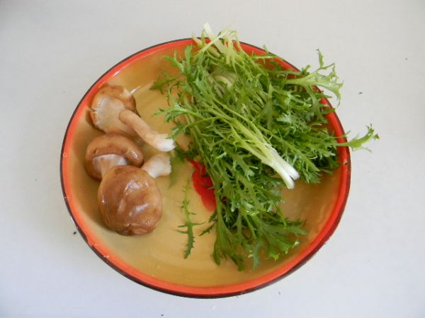 杂蔬鸡蛋疙瘩汤