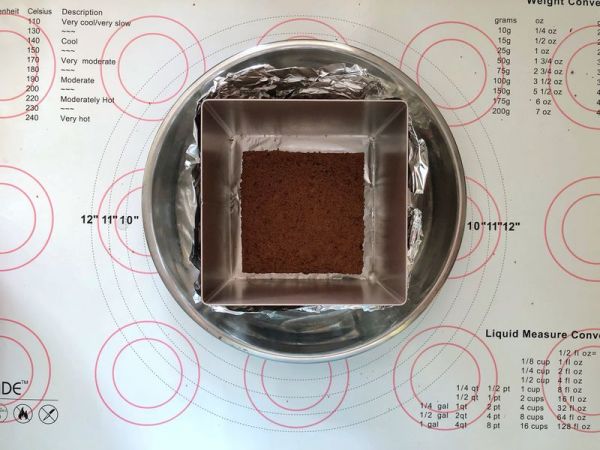 巧克力果酱慕斯蛋糕