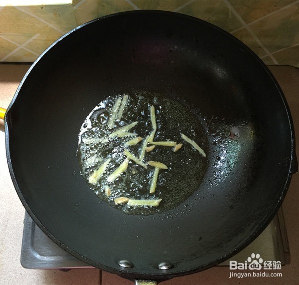 海鲜菇煮狭鳕鱼柳