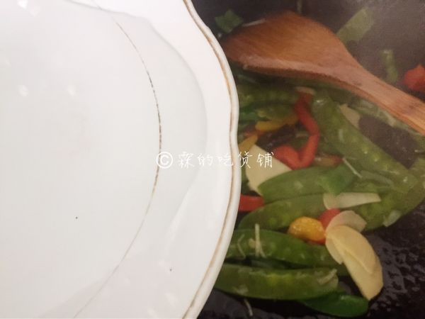 清炒彩椒荷兰豆
