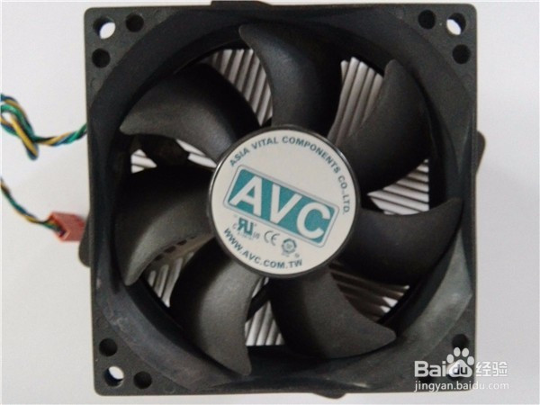 电脑开机出现蓝屏怎么办？