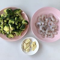 如何制作西兰花炒虾仁便当