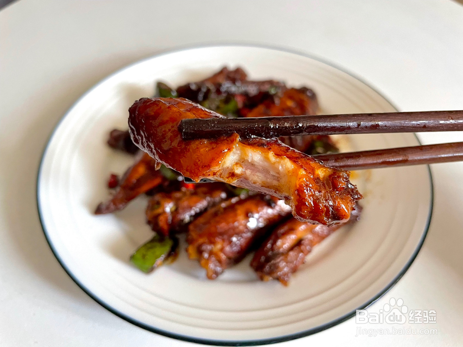 蒜香鸡翅的做法