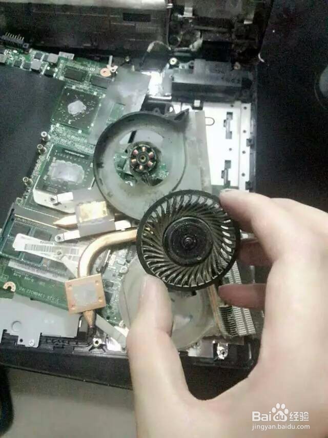 菜鸟如何电脑拆机清灰