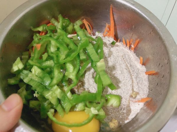 全黑麦虾仁时蔬饼