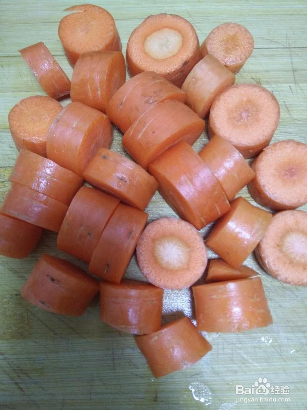 如何制作胡萝卜小米糊