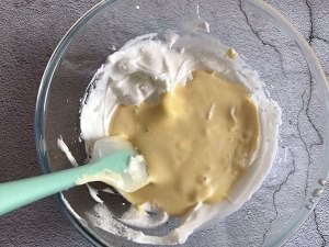 甜香扑鼻草莓蛋糕