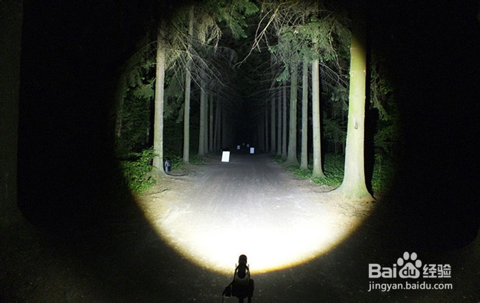 如何对户外手电进行保养?