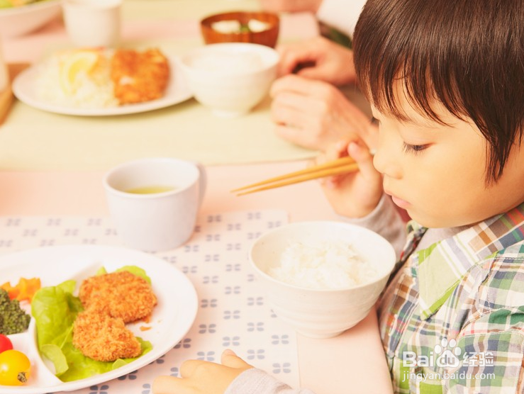 哪些食物不适合给孩子多吃？