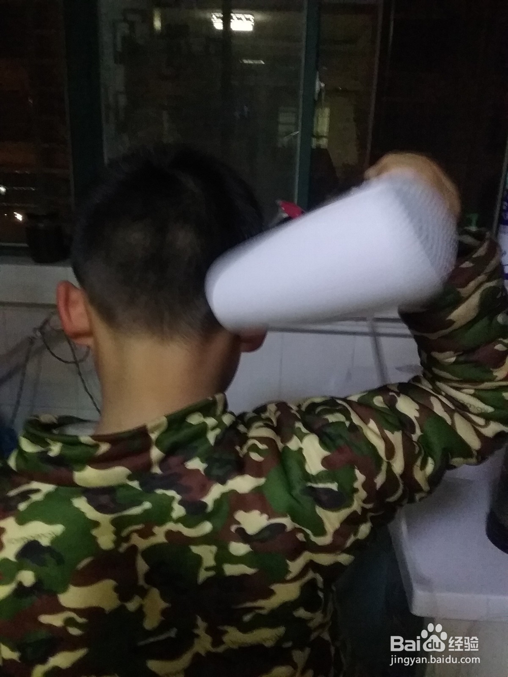 如何在家里给孩子舒服地洗头发