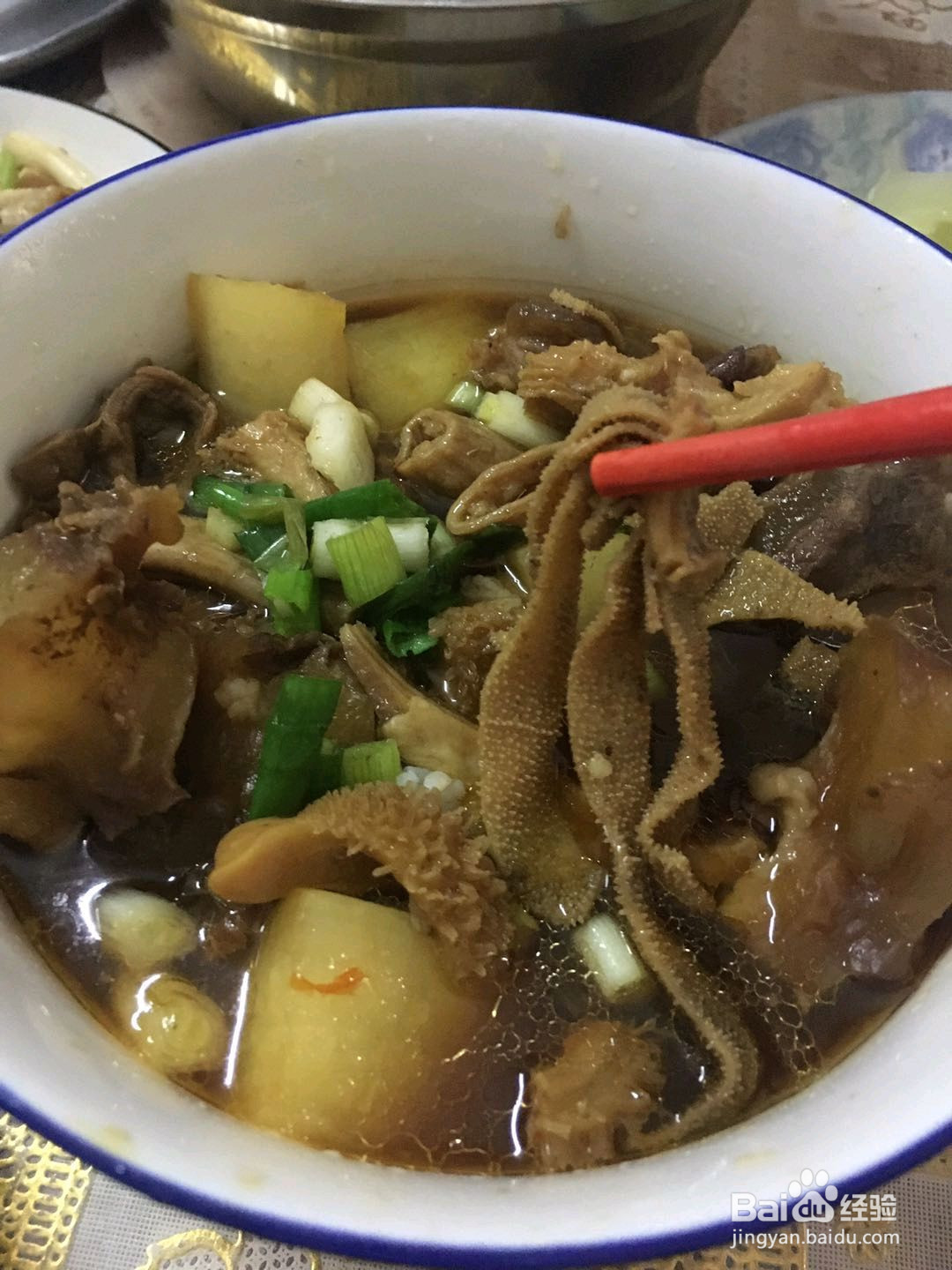 白萝卜炖牛杂的做法