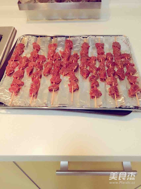 烤牛肉串的做法