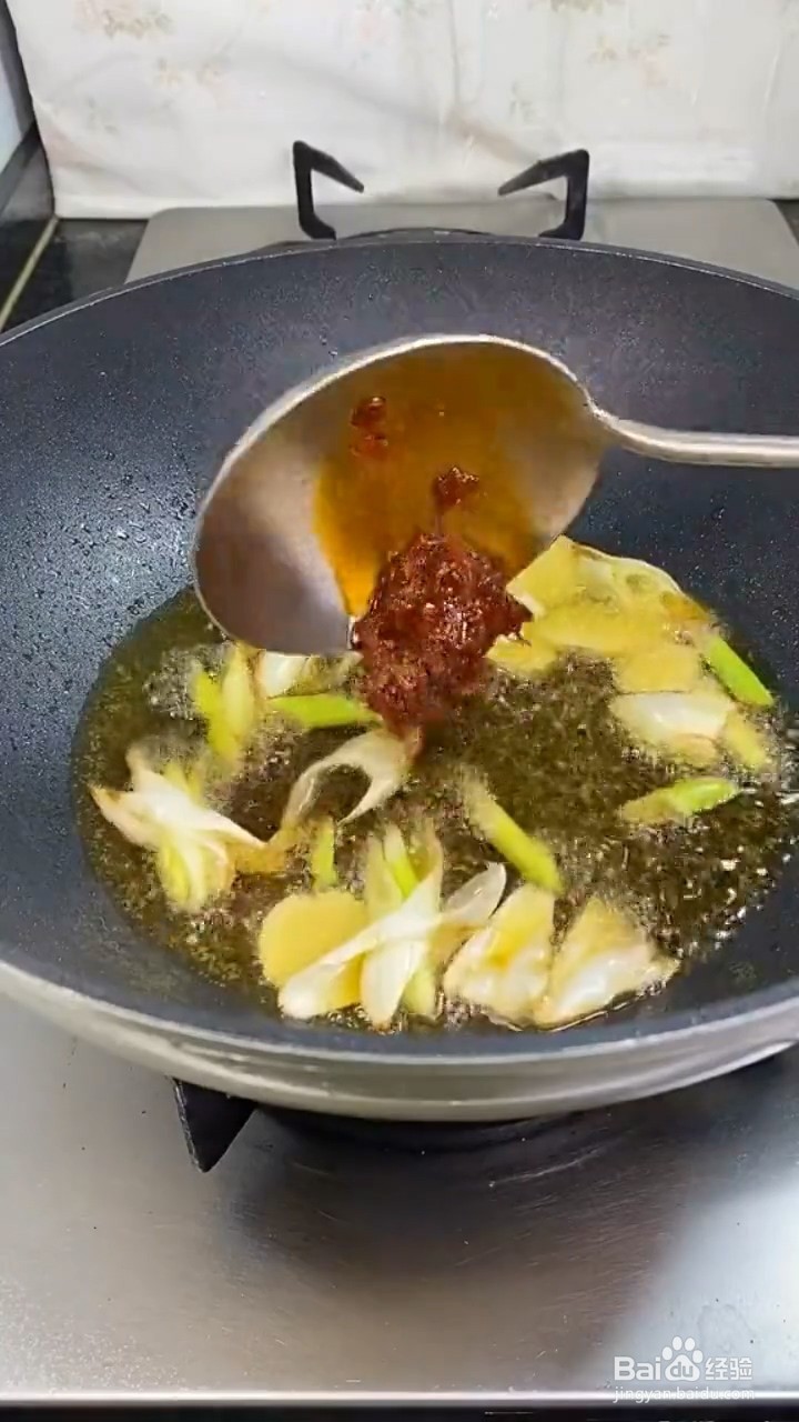 如何制作卤鸭头