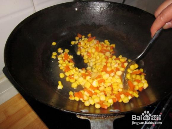 如何制作蜂蜜松仁玉米