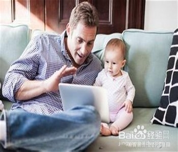 怎样教育孩子：[5]父母要多陪伴孩子