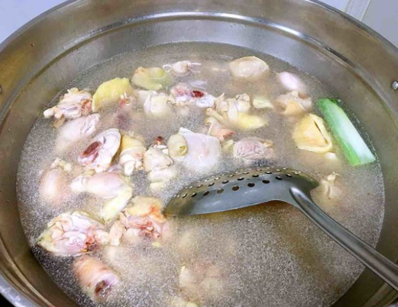 为什么我做红烧鸡块的鸡肉怎么都煮不烂