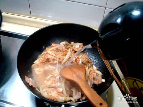 泡菜什锦粉丝煲