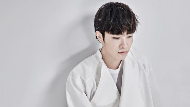 歌词‘我喜欢你站在我的身后,有什么要求我全部接受’出自哪首歌曲?高手经常听歌的指点