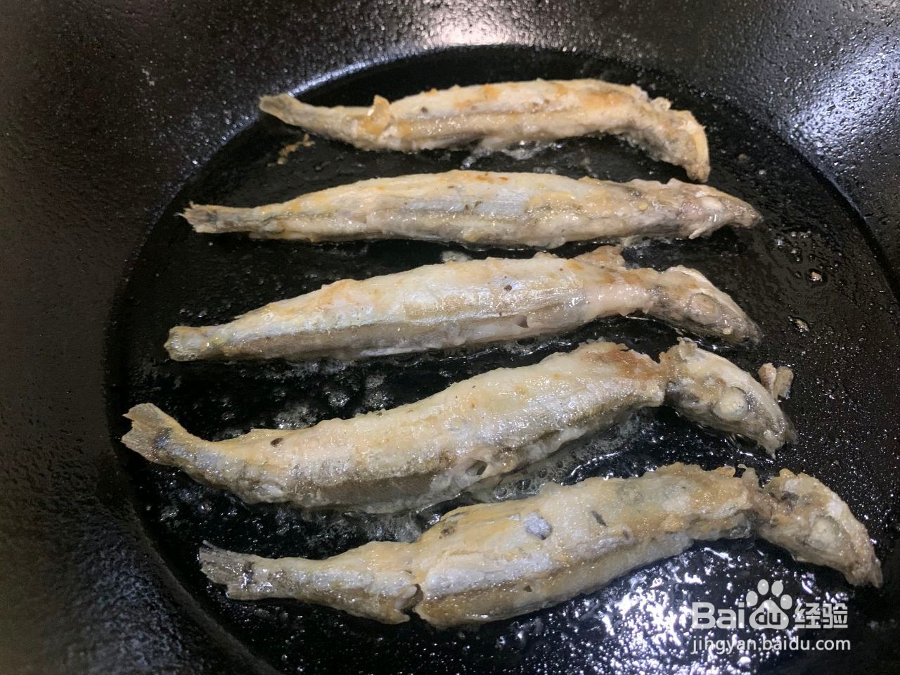 香煎多春鱼怎么做