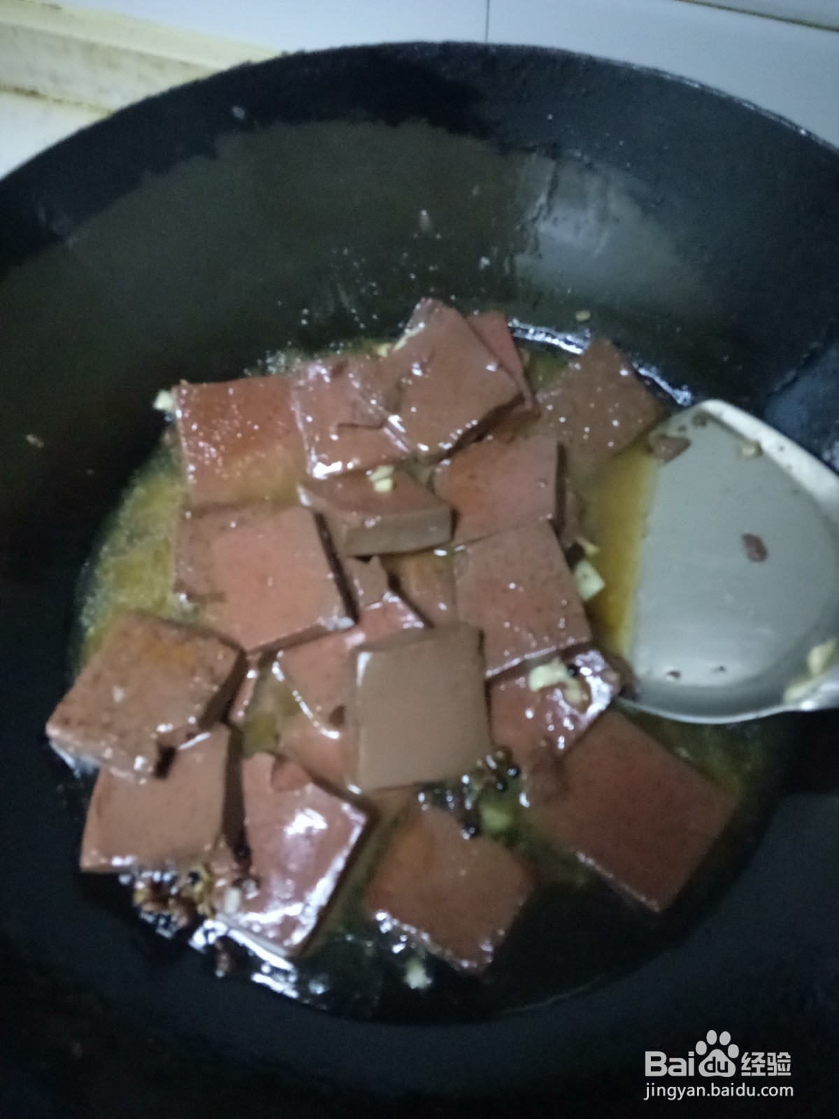 家常青椒炒鸭血