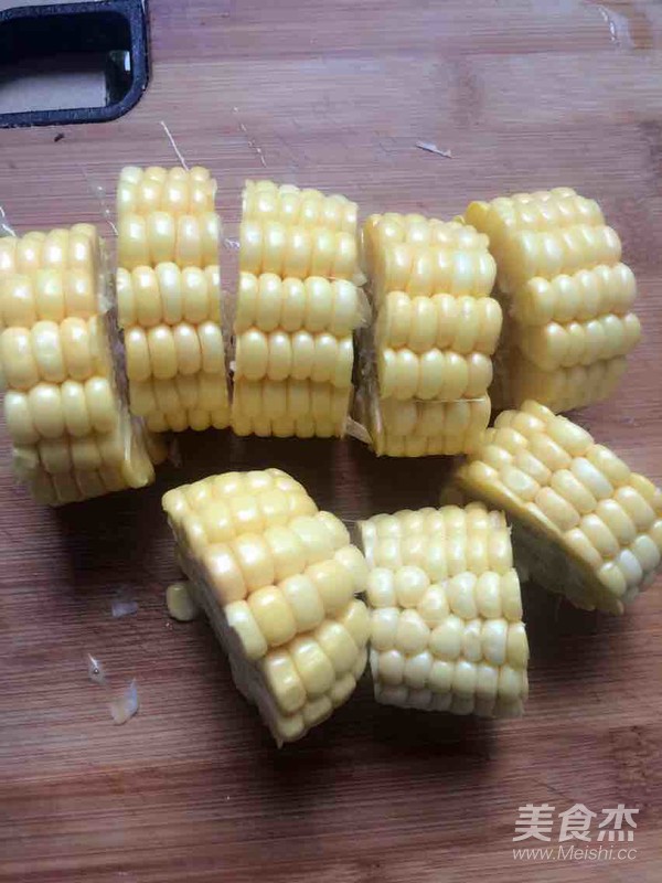 党参黄芪玉米排骨汤